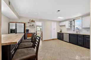 4 Jeanette St, Carteret, NJ 07008 - Photo 4