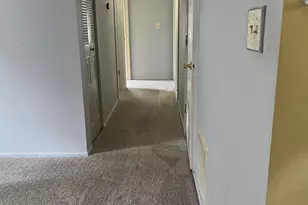 258 Kempsey Dr, North Brunswick Township, NJ 08902 - Photo 16