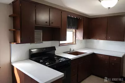 40 Cleremont Avenue, North Brunswick Township, NJ 08902 - Photo 18