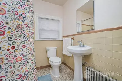 153 W Union Avenue, Bound Brook, NJ 08805 - Photo 18