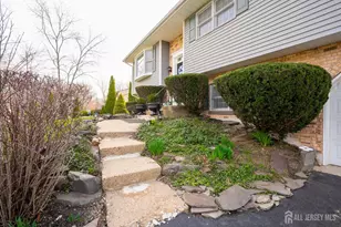 29 Hawthorne Ln, East Windsor Township, NJ 08520 - Photo 4