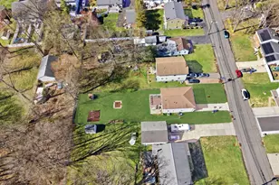 1740 Holly Rd, North Brunswick Township, NJ 08902 - Photo 48