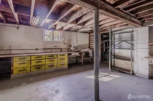 25 Colburn Rd, East Brunswick Township, NJ 08816 - Photo 32