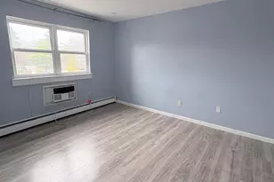 55 Gill Ln, Iselin, NJ 08830 - Photo 2