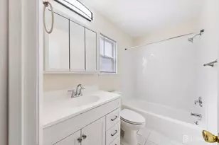 1807 Muriel Ct, South Brunswick Township, NJ 08540 - Photo 8