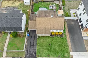 5 W Arthur Pl, Iselin, NJ 08830 - Photo 6