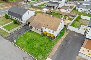 5 W Arthur Pl, Iselin, NJ 08830 - Photo 4