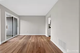 172 Nathan Dr, North Brunswick Township, NJ 08902 - Photo 10