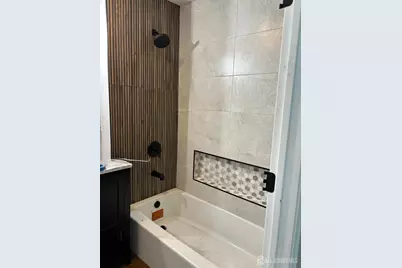358 Rector Street #321, Perth Amboy, NJ 08861 - Photo 16