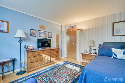 105 E. Cliff Road, Colonia, NJ 07067 - Photo 16