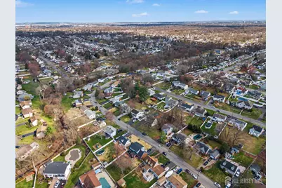 70 Oxford Road, Colonia, NJ 07067 - Photo 40