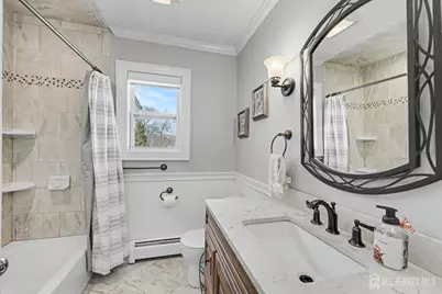 70 Oxford Road, Colonia, NJ 07067 - Photo 20