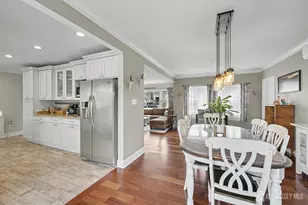 70 Oxford Rd, Colonia, NJ 07067 - Photo 10