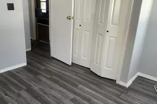 24 Kohl St, South Brunswick Township, NJ 08852 - Photo 8