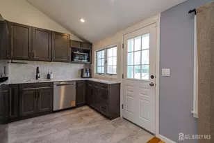 67 Albert Dr, Sayreville, NJ 08859 - Photo 8