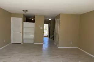 13 Chatham Ct, East Windsor Township, NJ 08520 - Photo 6