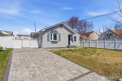 52 Pomona Boulevard, Old Bridge Township, NJ 07735 - Photo 22