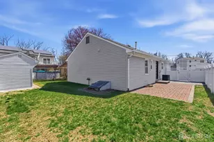 52 Pomona Blvd, Old Bridge Township, NJ 07735 - Photo 32