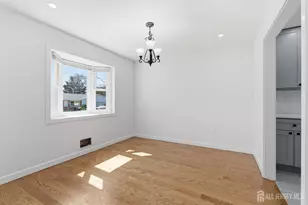 52 Pomona Blvd, Old Bridge Township, NJ 07735 - Photo 8