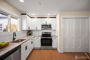 701 Croydon Rd, Monroe Township, NJ 08831 - Photo 12