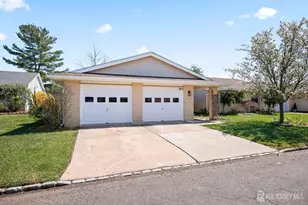 701 Croydon Rd, Monroe Township, NJ 08831 - Photo 32