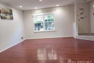 4 Covington Ct, East Brunswick Township, NJ 08816 - Photo 2