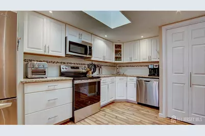 371-A Duranta Plaza, Monroe Township, NJ 08831 - Photo 8