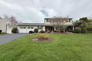 15 Delaware Dr, East Brunswick Township, NJ 08816 - Photo 1