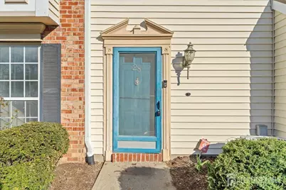 28 Boston Court, Newark, NJ 07103 - Photo 2