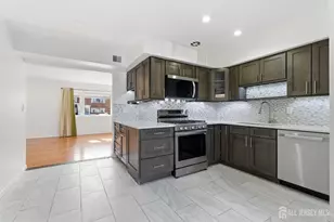 161 Evergreen Rd, Edison, NJ 08837 - Photo 8