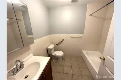 111 Harris Avenue #5, Middlesex, NJ 08846 - Photo 2