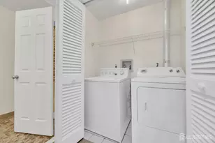 113 Heather Ct, Edison, NJ 08820 - Photo 24