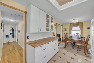 238 Mystic Ln, Monroe Township, NJ 08831 - Photo 8