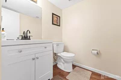 272 Westgate Drive, Edison, NJ 08820 - Photo 18
