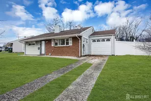 120 Winthrop Rd, Edison, NJ 08817 - Photo 2