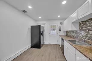 120 Winthrop Rd, Edison, NJ 08817 - Photo 6