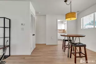 603 Jacob Ct, South Brunswick Township, NJ 08810 - Photo 2