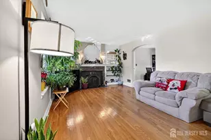 10 North Dr, East Brunswick Township, NJ 08816 - Photo 4