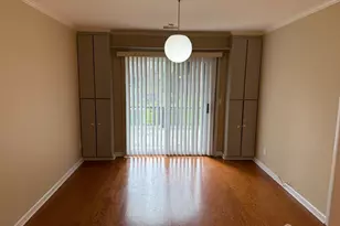 54 Holly Ct, Edison, NJ 08820 - Photo 22