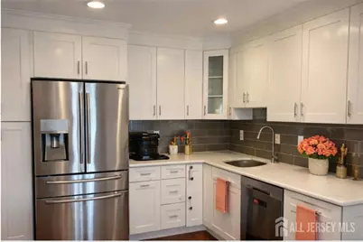 54 Holly Court, Edison, NJ 08820 - Photo 16