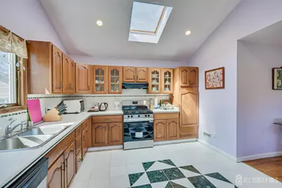 40 Meeker Avenue, Edison, NJ 08817 - Photo 16