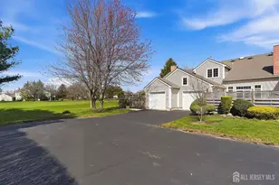 34 Rutland Ln, Monroe Township, NJ 08831 - Photo 4