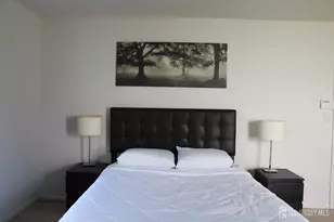 612 Waterford Dr, Edison, NJ 08817 - Photo 24