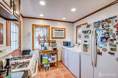 615 Greenwood Avenue, Old Bridge Township, NJ 08879 - Photo 8