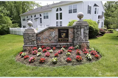 102 Wellington Park Drive, South Brunswick Township, NJ 08540 - Photo 4