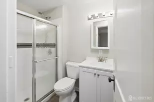 119 Vogel Pl, Middlesex, NJ 08846 - Photo 32