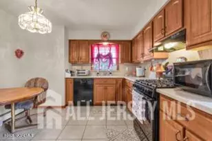 47 S Walnut Ave, Iselin, NJ 08830 - Photo 16