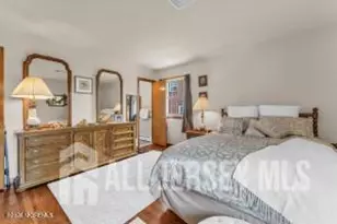 47 S Walnut Ave, Iselin, NJ 08830 - Photo 22