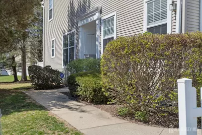 701 Dahlia Circle, South Brunswick Township, NJ 08810 - Photo 4
