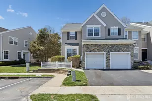 701 Dahlia Cir, South Brunswick Township, NJ 08810 - Photo 2